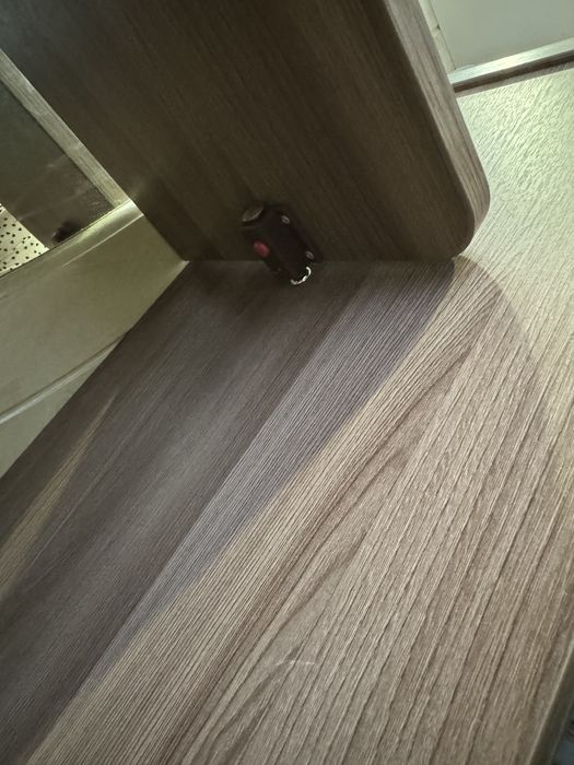 Продам туалетный столик