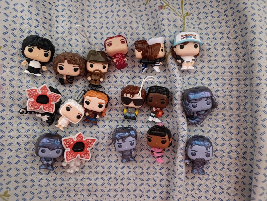 Продам фигурки осд