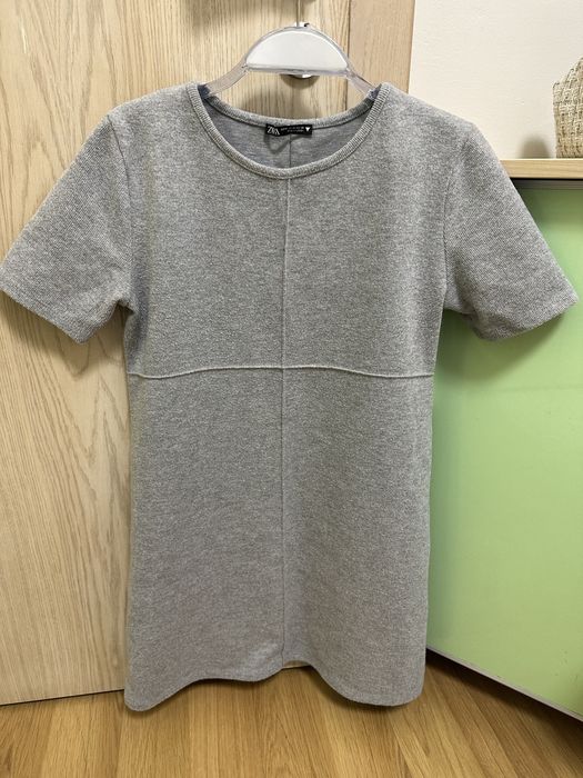 Сива свободна рокля Zara