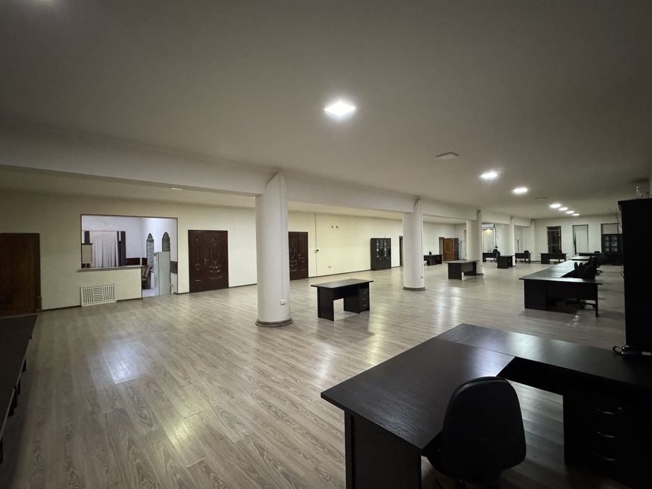 Шахар марказида офис учун мулжаланган 540 кв.м жой ижарага берилади!