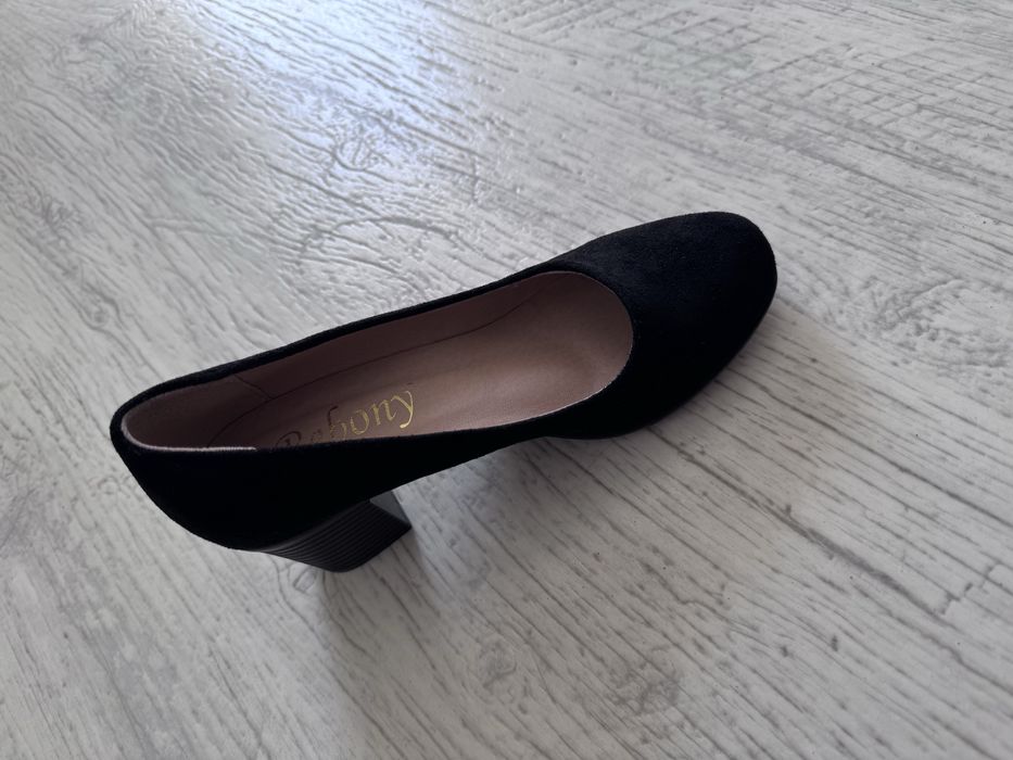 Продам туфли женские