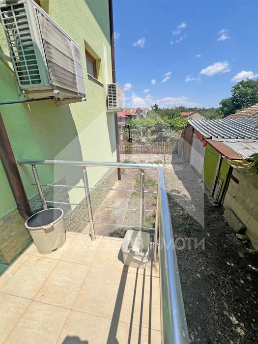 Продава се Къща в Нови пазар - 204 кв.м за 652 €/кв.м - Снимка #22