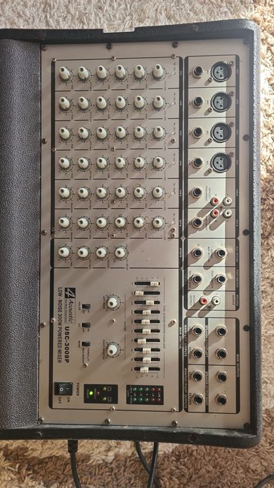 Vând mixer de putere Acoustic 4.