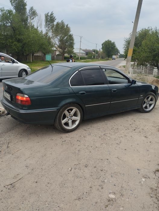 Продам БМВ 528 е39 1996года