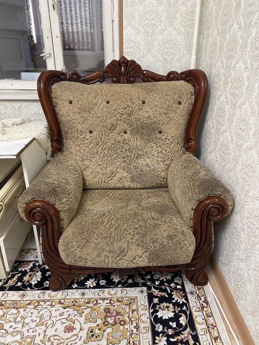 Кресло мягкое для гостинной