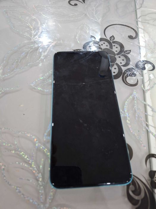 Продавам смартфони