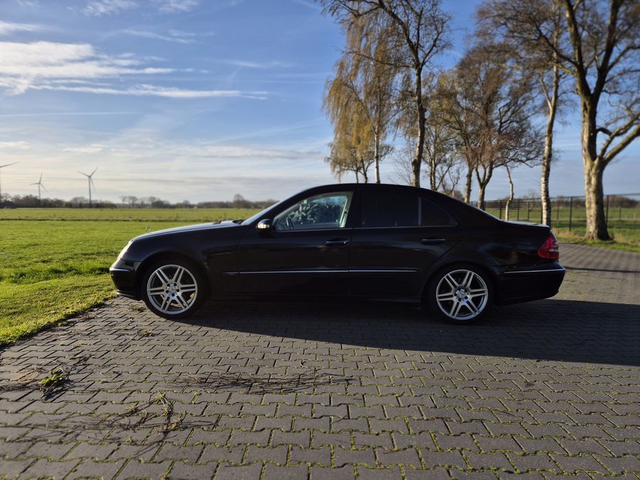 MERCEDES-BENZ E-Class 2005 — imagine 4
