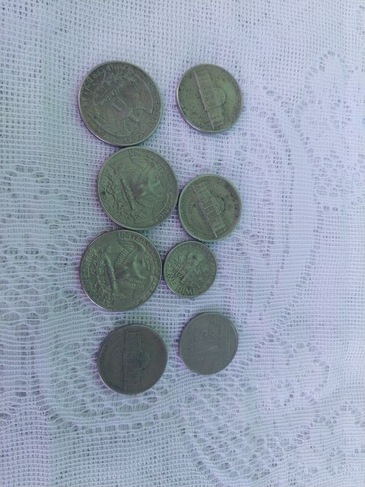 Vând monede vechi. Pentru mai multe detalii va aștept în privat