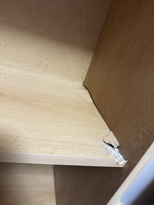 Продава се етажерка