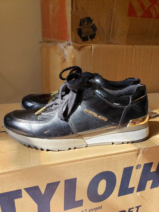 Michael Kors черни сникърси