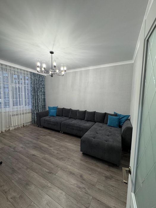 Диван б/у в хорошем состоянии