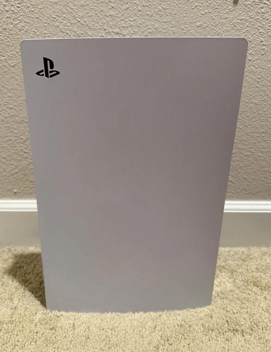Playstation 5 Disk като нова, без забележки