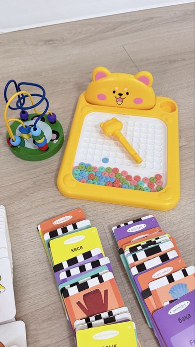Продам развивающие игрушки.