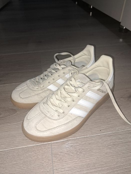 Продам женскую обувь