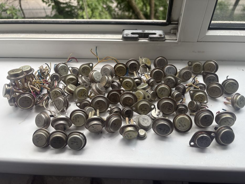 Советские Радиодетали, транзистор