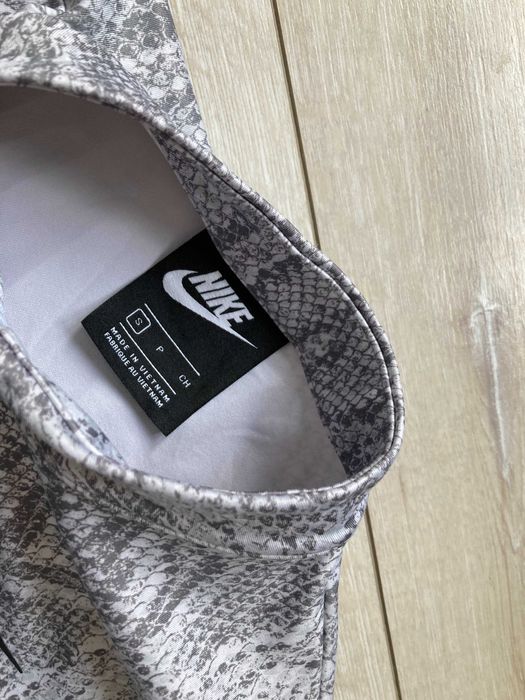 Найк Nike Long Sleeve Pythn Bodysuit женско боди трико блуза фланела S