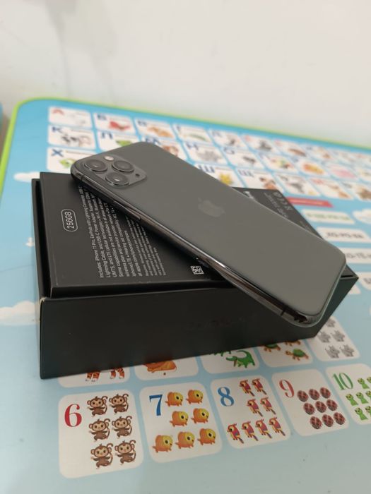 Пролам айфон 11про на 256г память