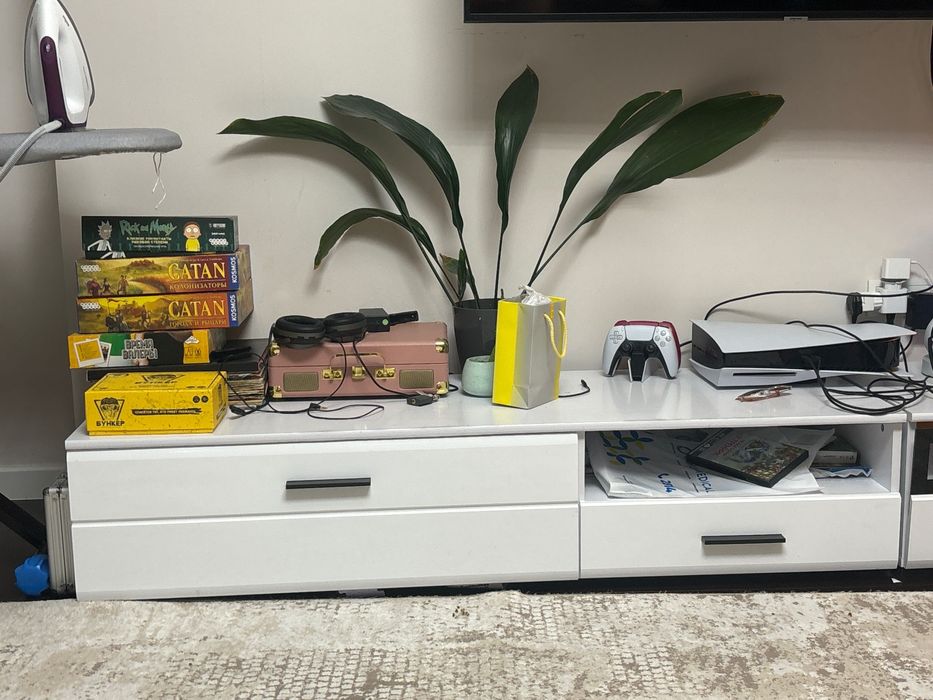 Тумба под телевизор