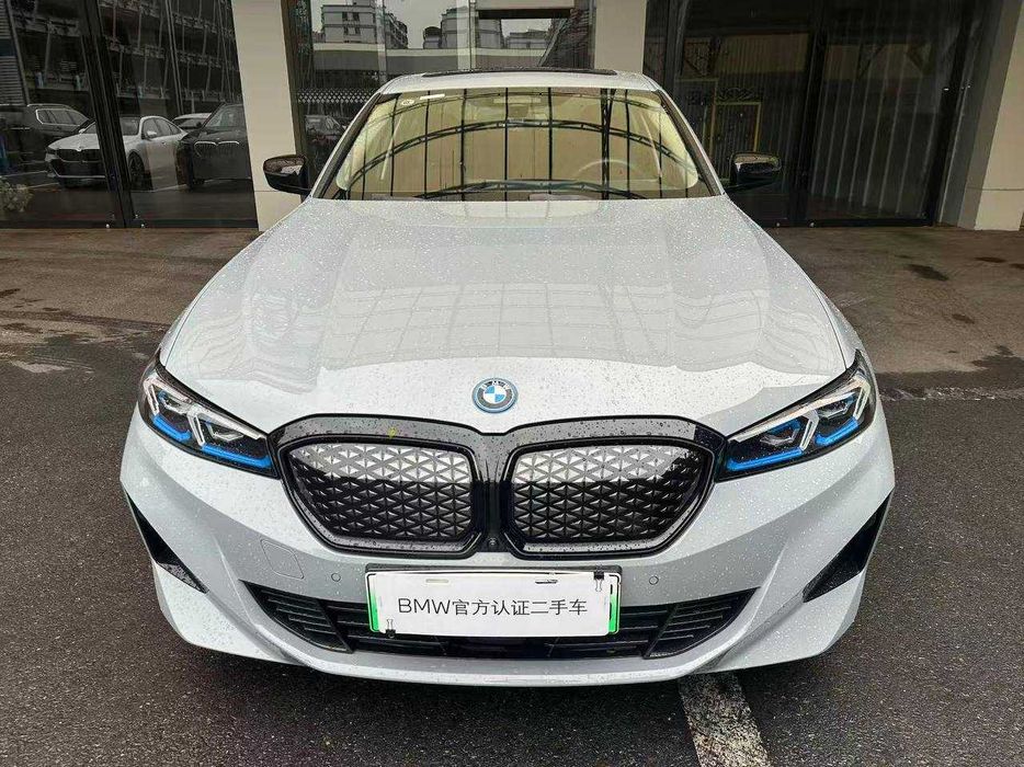 BMW i3 40L Night Sport