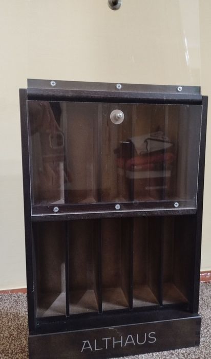 Маленький шкафчик