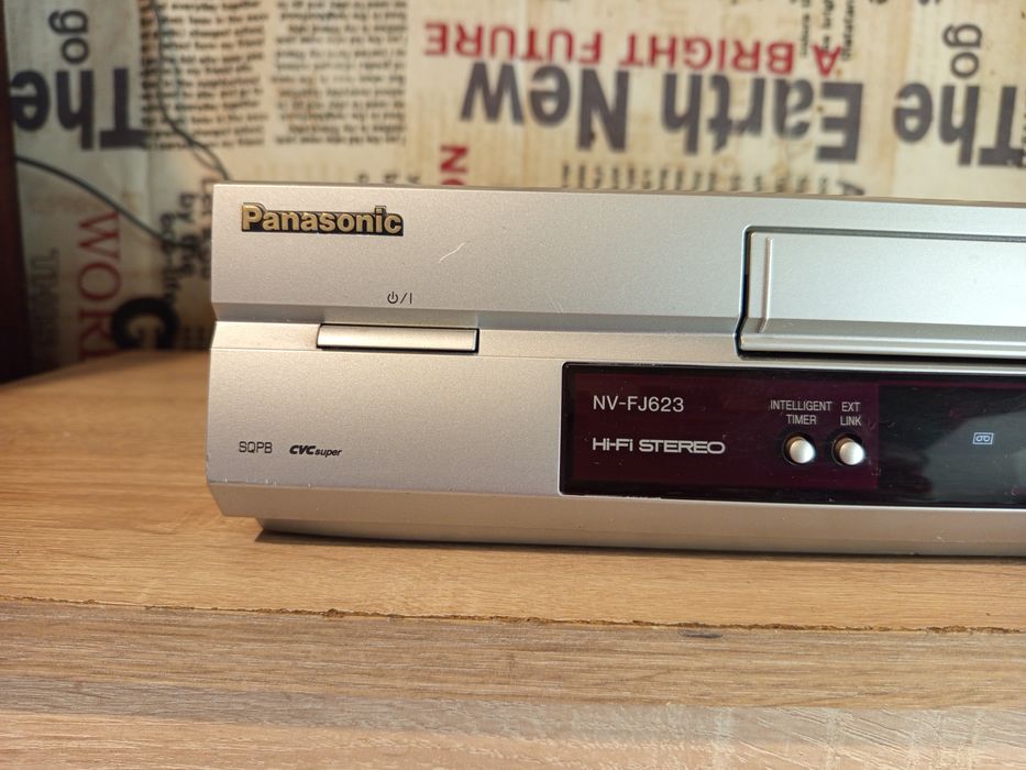 Видео "Panasonic"NV-FJ623