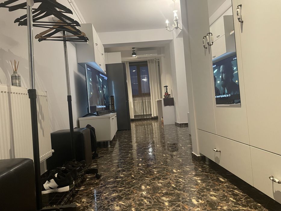 Proprietar vand Ap 2 camere  mobilat si utilat 44mp Valea  lupului