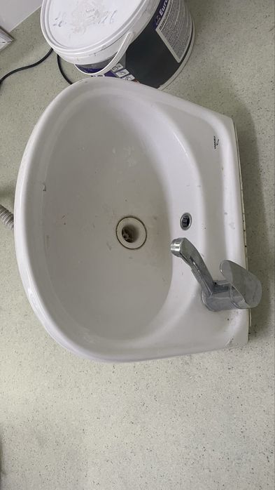 Раковина на ножке бу