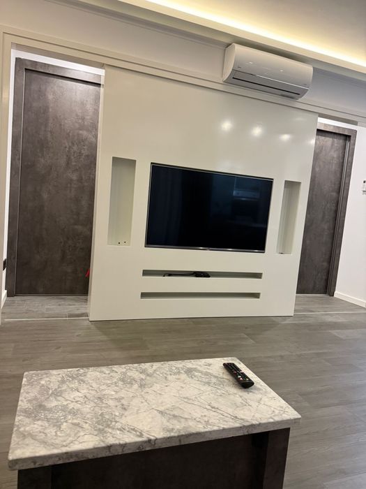 Inchiriez apartament