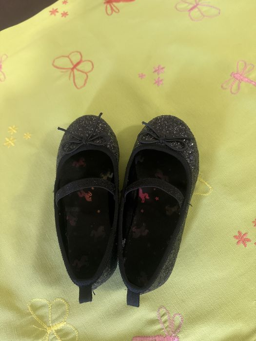 Pantofi h&m fetite nr 26