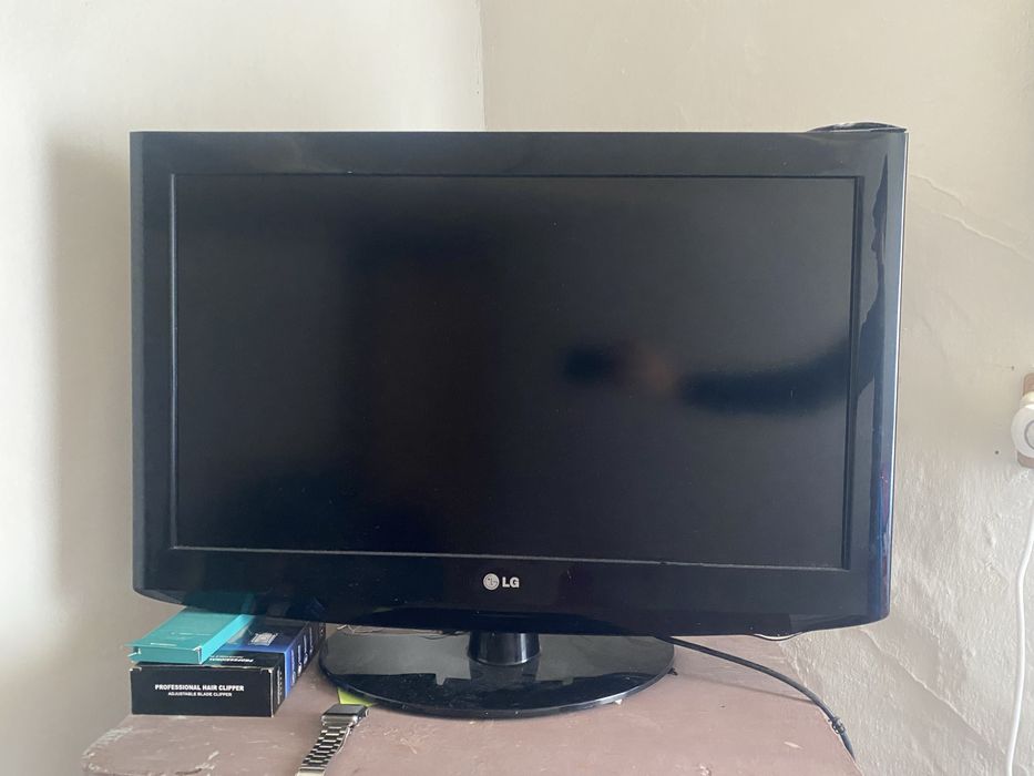 Продам Телевизор LG диагональ 102см.