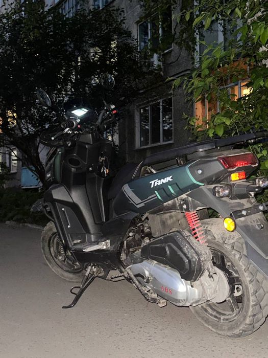 Продам скутер tank150