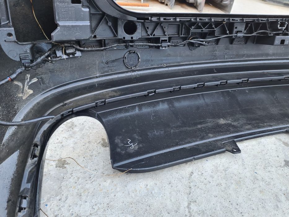 Bara spate Audi A4 B8 combi cu senzori parcare originală