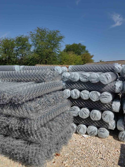 Плетена поцинкована оградна мрежа