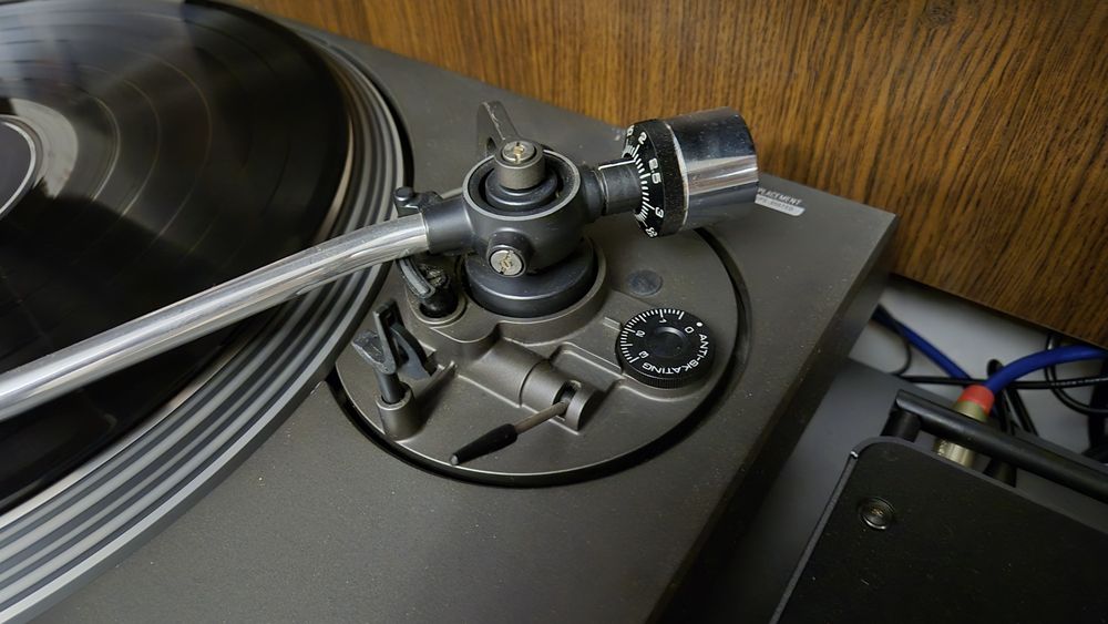 Грамофон Technics SL 1710