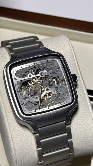Наручные часы RADO