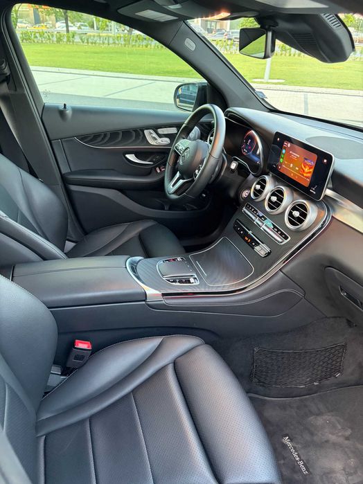 Mercedes Benz GLC300