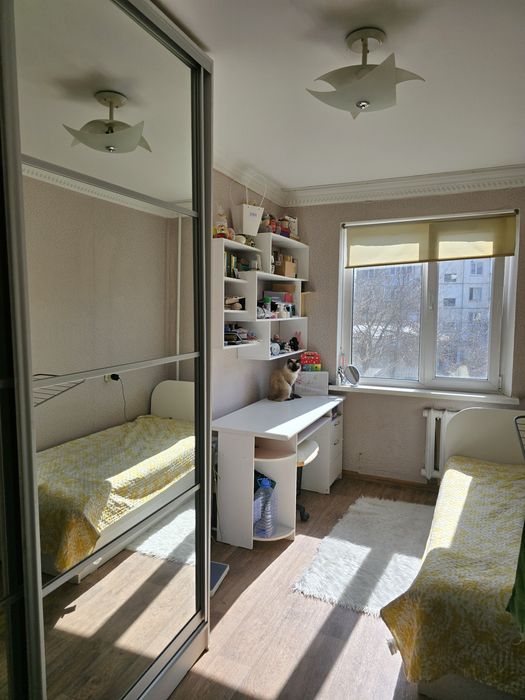 Продам кровать ,стол  подка