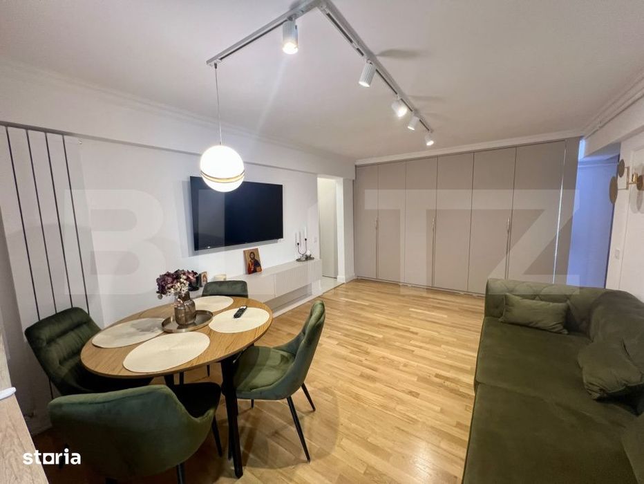 Apartament cu 3 camere, 55 mp, centrala si AC, zona Ultracentral