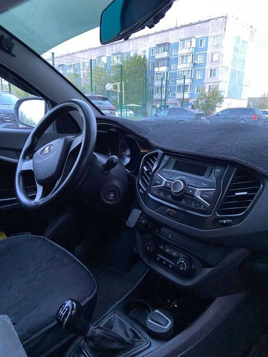 продам автомашина лада веста