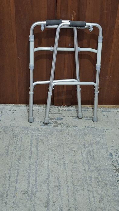 Ходунок для взрослых