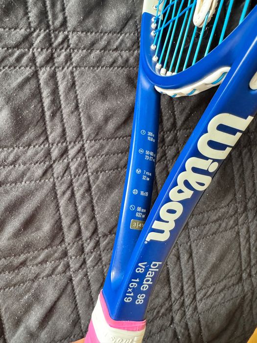 Racheta de tenis WILSON BLADE V8 editie limitata - 2 buc
