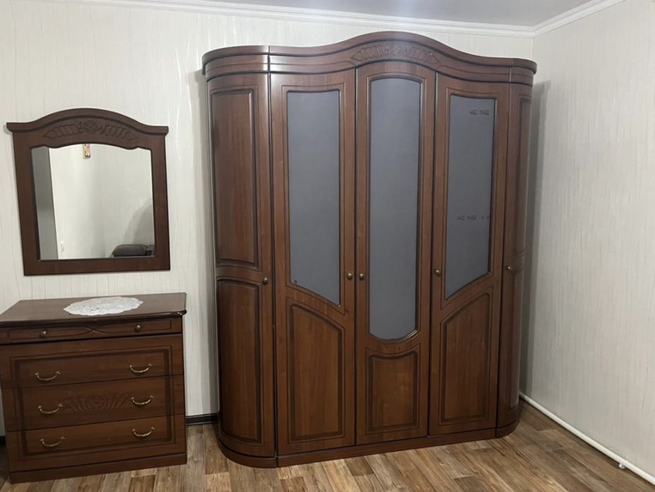 Спальный гарнитур