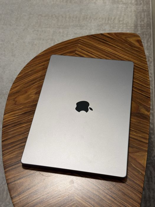 Macbook Pro 16” M1 Pro 16GB 512gb ssd 2021 impecabil