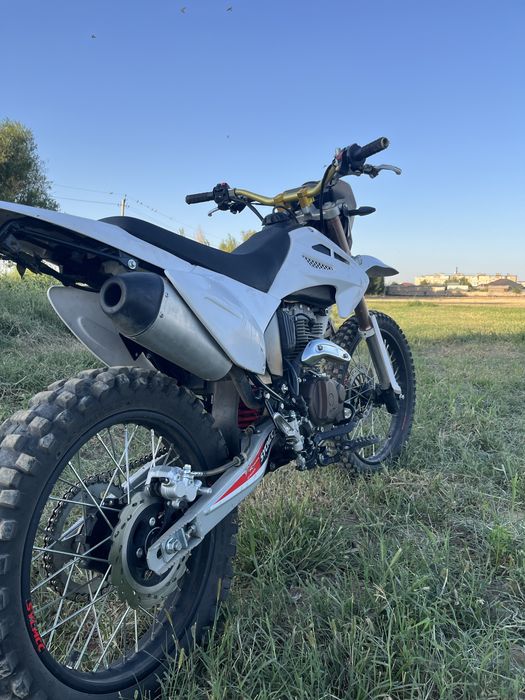 Продаю эндуро 06