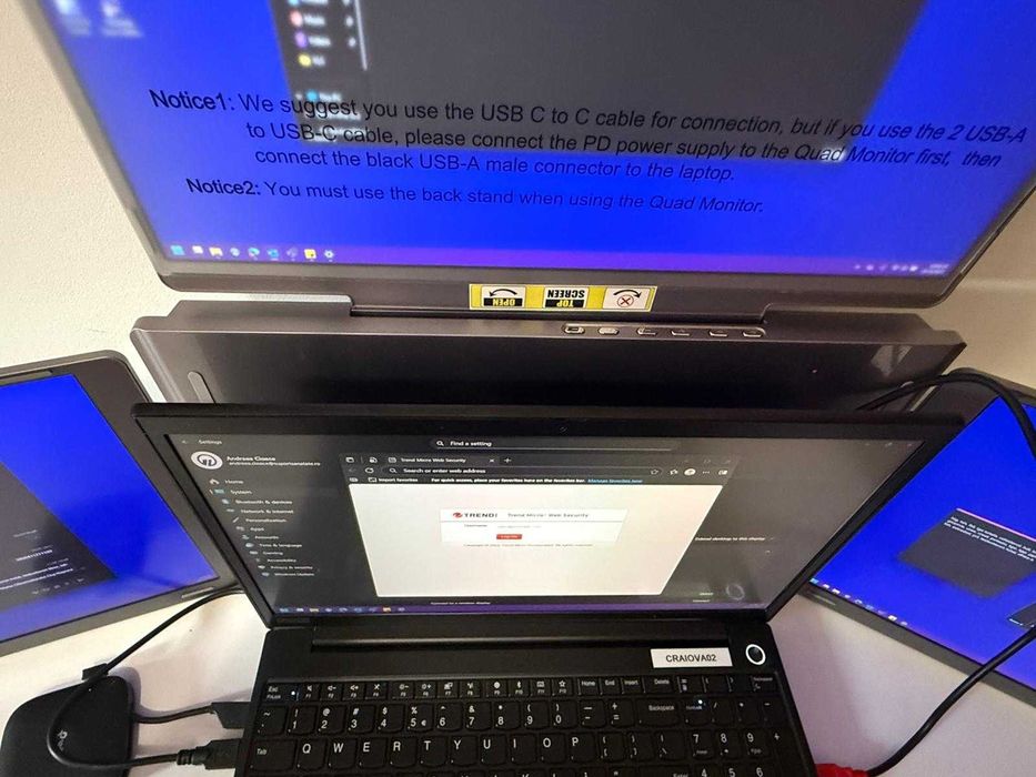 Monitor Triplu Extensibil si Portabil 16 inch, Geanta inclusa