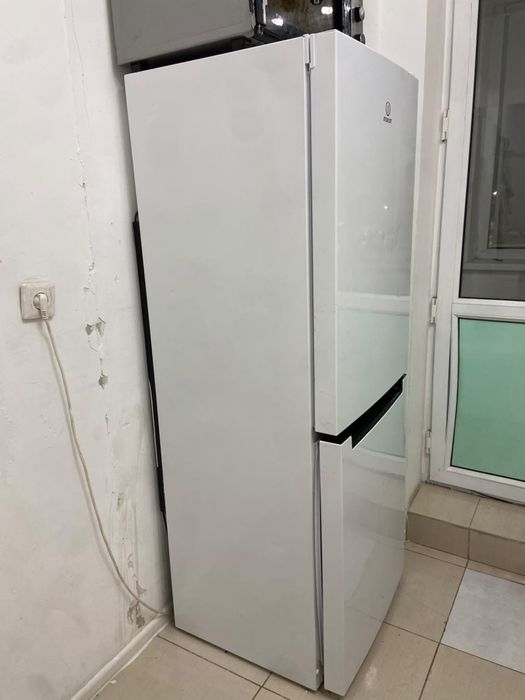 Срочно продам холодильник 40 тысяч