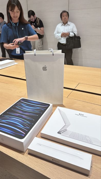 Продам ipad pro Срочно!