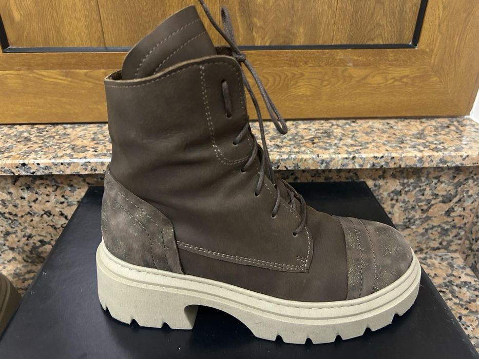 Дамски боти от естествена кожа