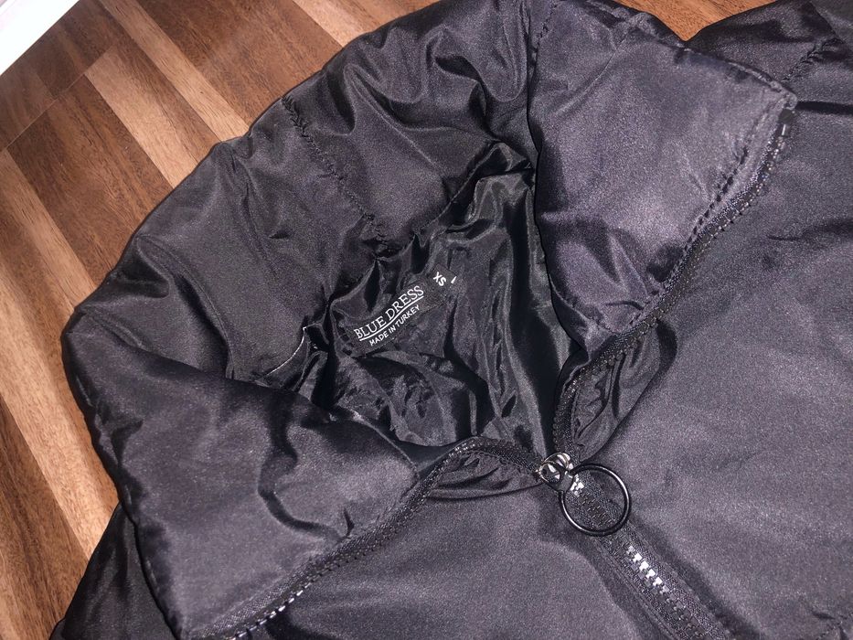 Vând geacă Shein nouă