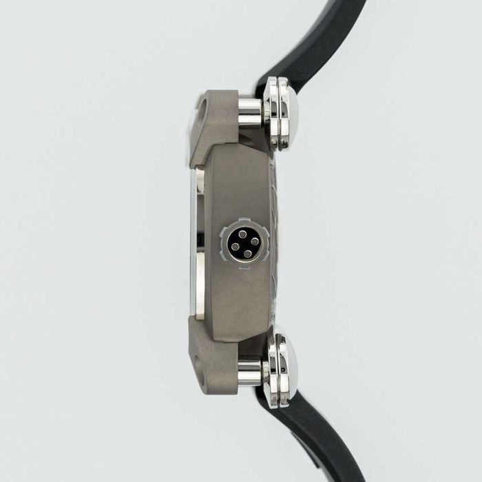 Romain Jerome Moon Invader Titanium - Коледна промоция!